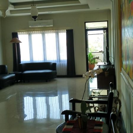 Maxi Hotel Kedonganan Jimbaran Exterior foto